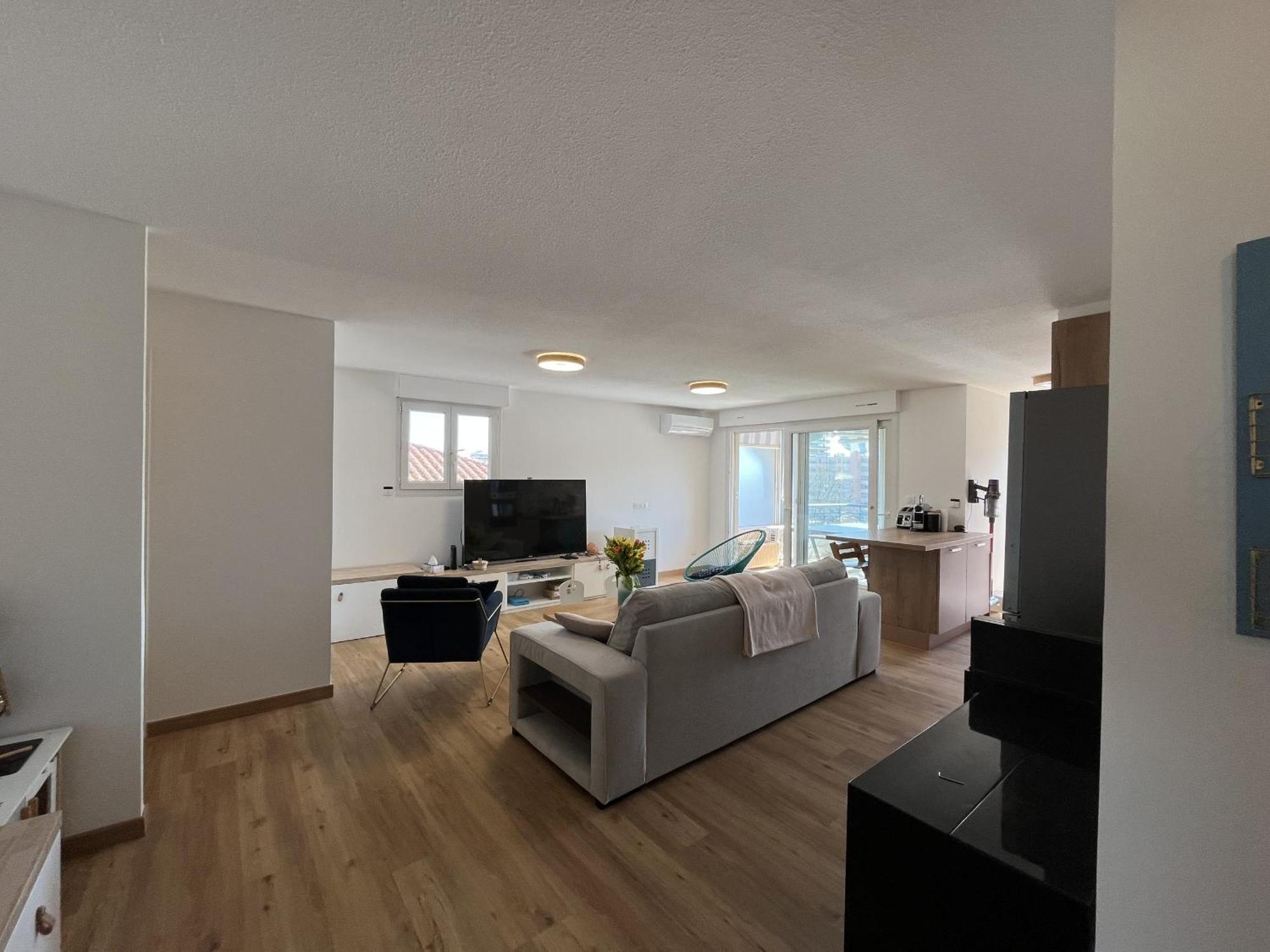 Appartement Port Frejus, 150 M De La Plage, Tres Rare A La Loc