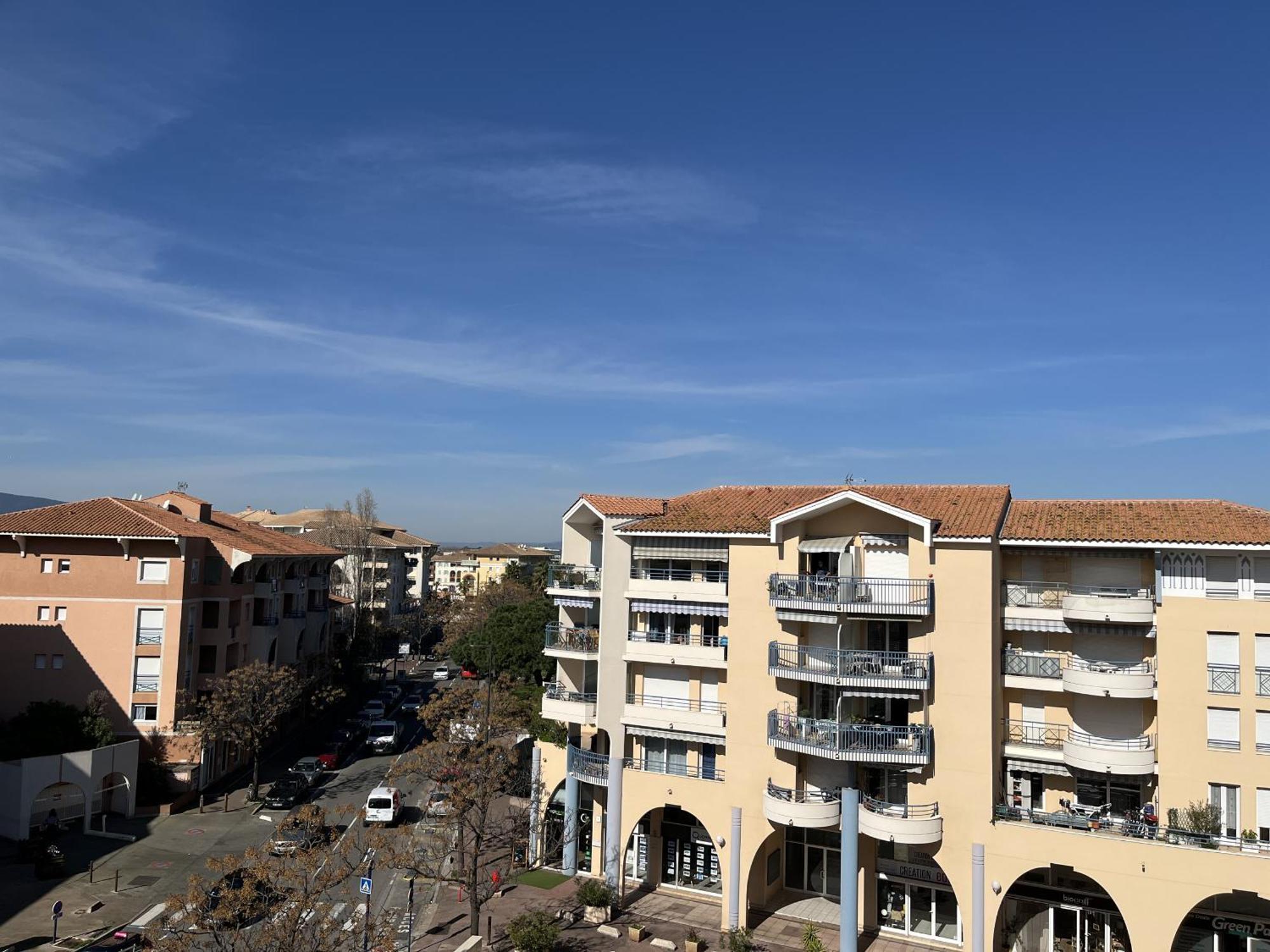 Port Frejus, 150 M De La Plage, Tres Rare A La Loc Fréjus