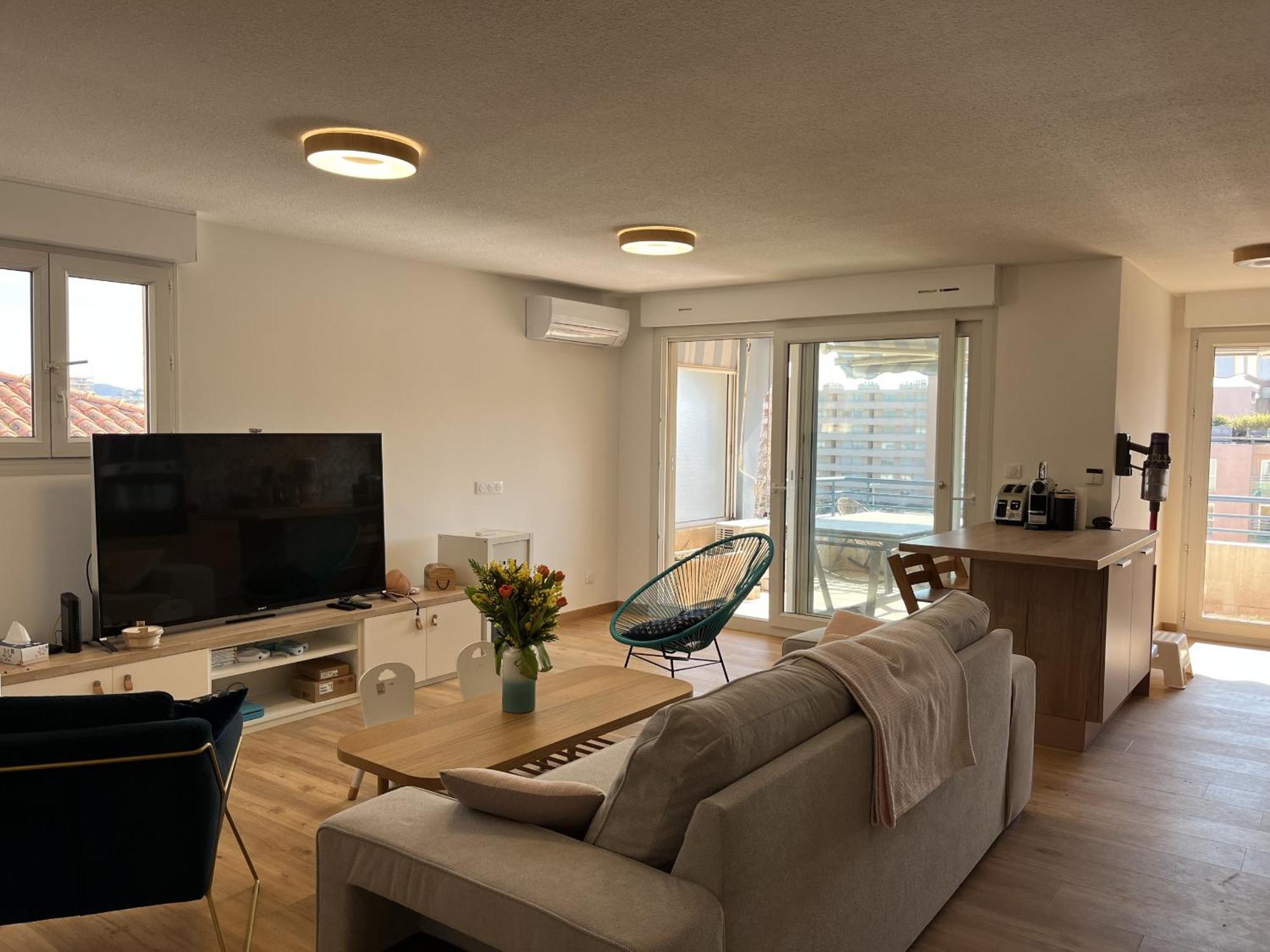 Appartement Port Frejus, 150 M De La Plage, Tres Rare A La Loc